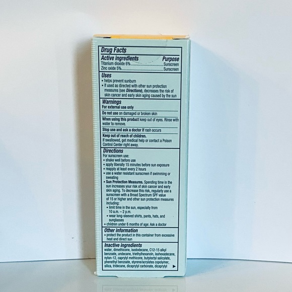 SkinCeuticals sheer physical Uv defense sunscreen - Picture 3 of 4